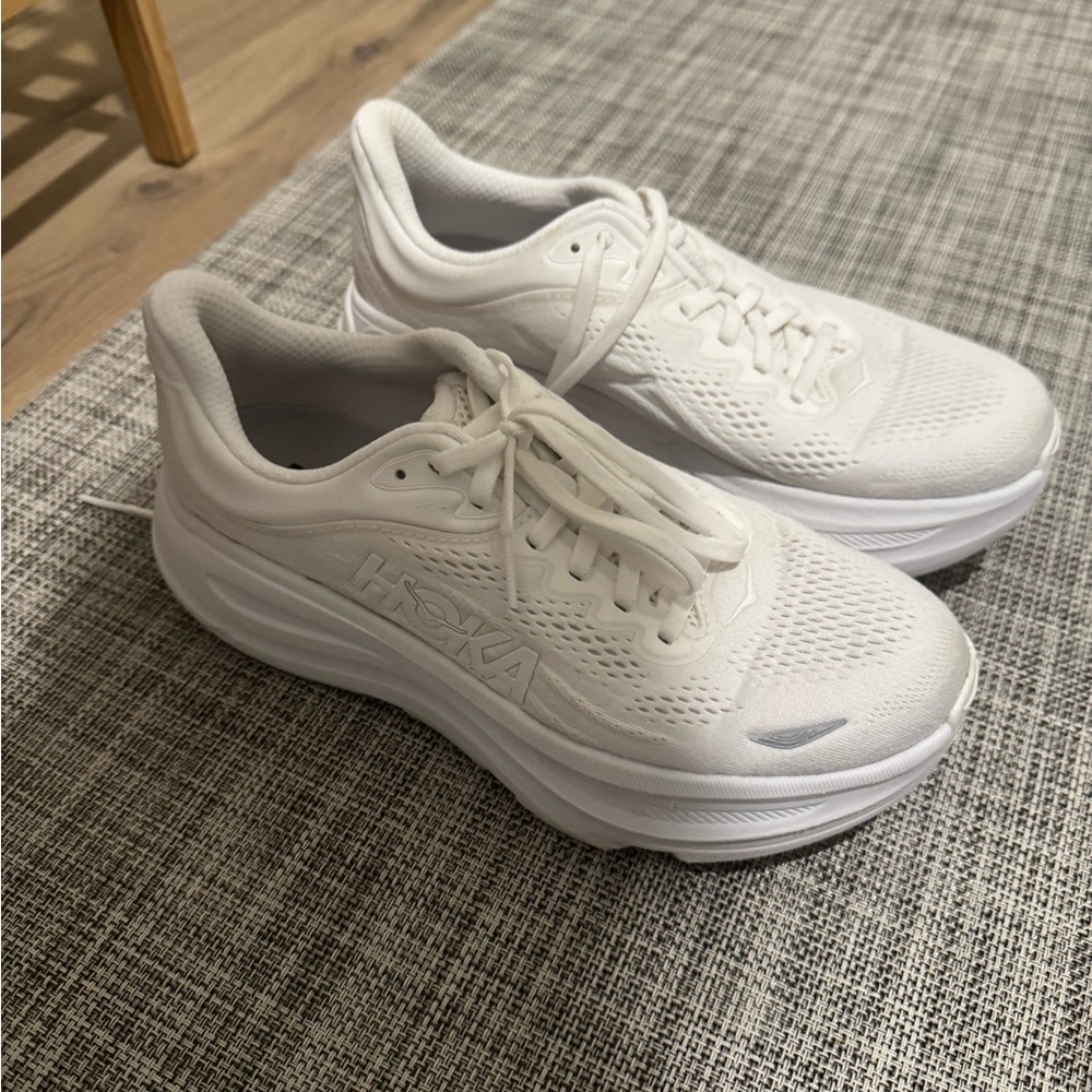 Hoka Women's bondi 8 Sneakers